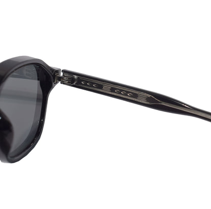 Nero | Black