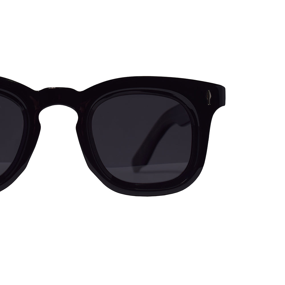 Echo | Black / Smoke